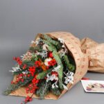 Новогодний букет с хлопком и корицей