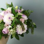 Нежный школьный букет для девочки. Георгины и розы