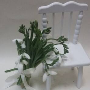 Миниатюра из подснежников
